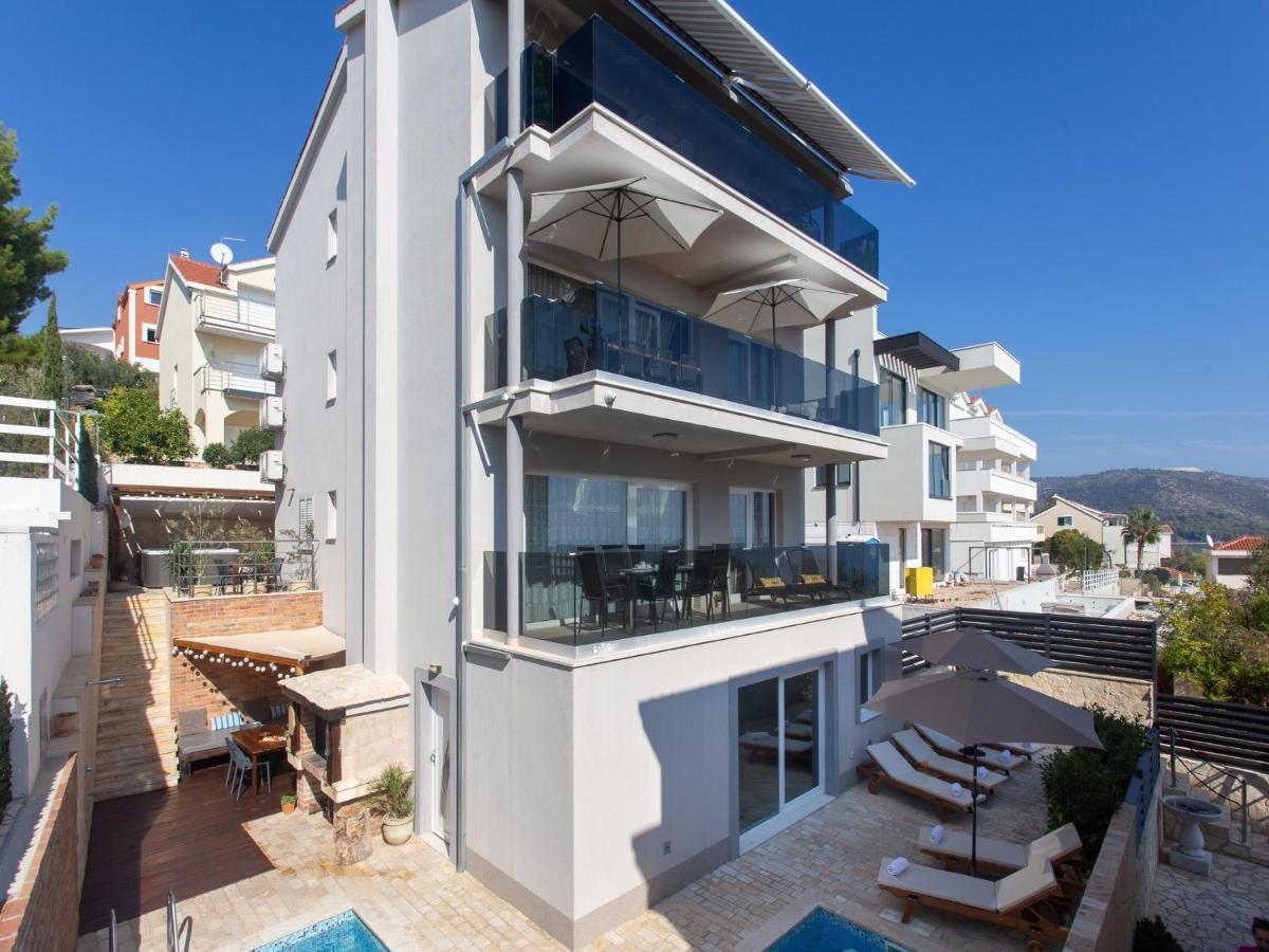 Apartments Aqua Трогир Экстерьер фото