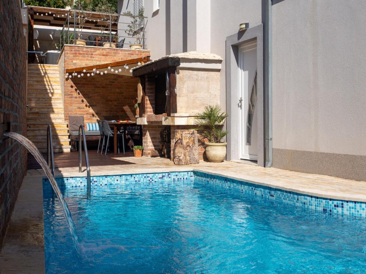 Apartments Aqua Трогир Экстерьер фото